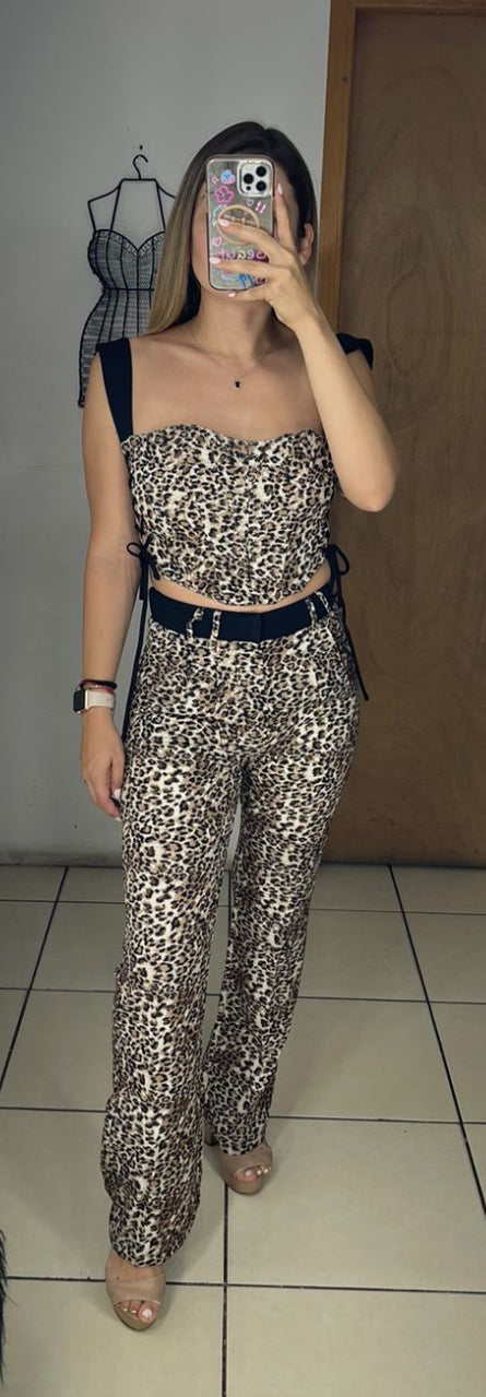 Set Top Leopardo Negro