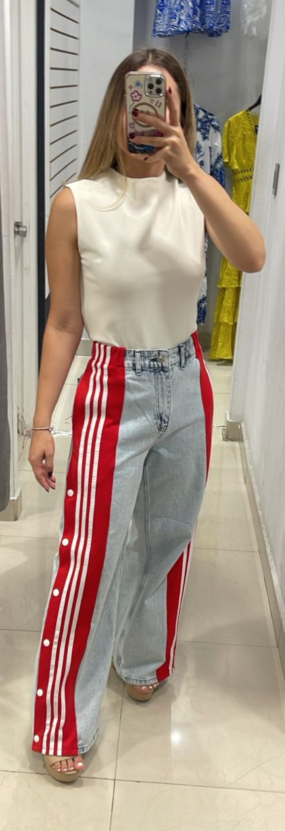 Pantalón Denim & Red stripes